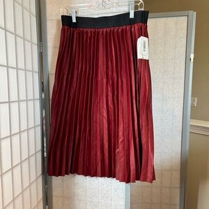 NWT LuLaRoe Jill accordion pleated skirt from Elegant Collection